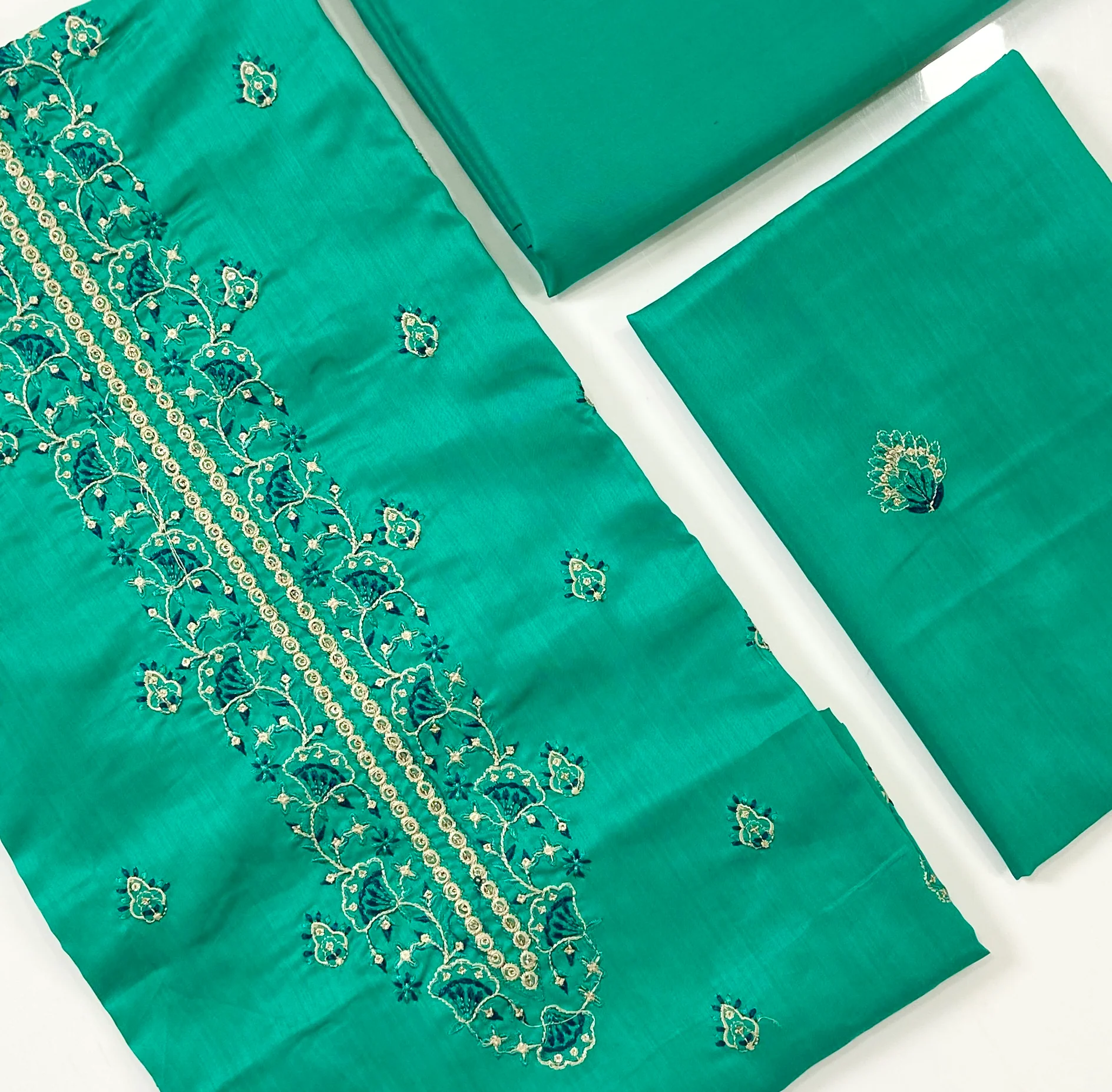 Anaya Noor Emb Viscose 2PC - Image 2