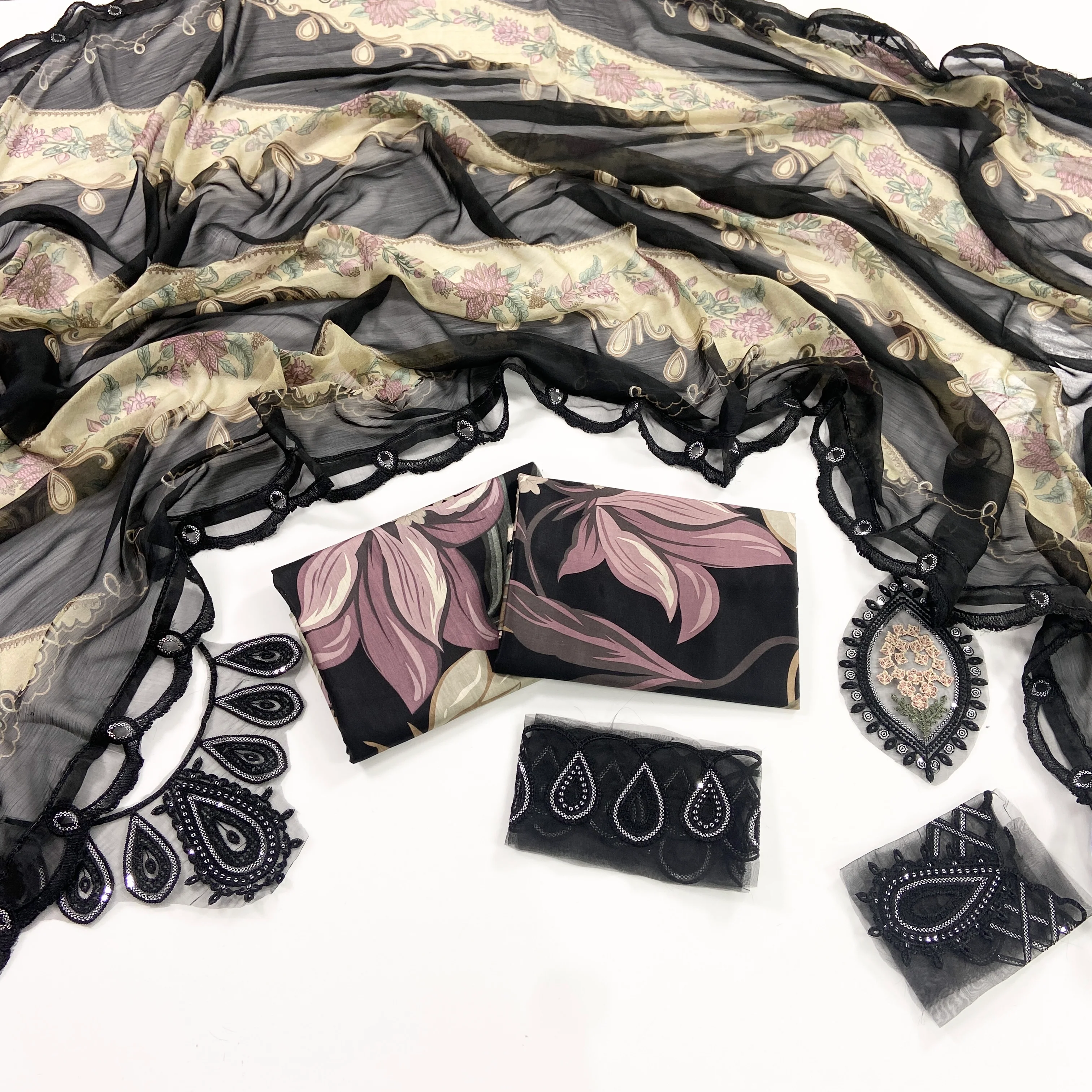 Baroque Embroiderd & Digital Printed Lawn 3PC - Image 2