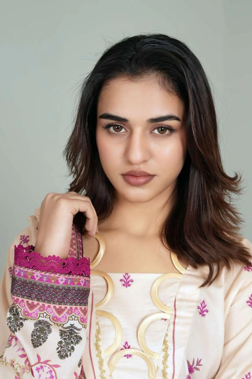 Basant Digital Printed Lawn 3PC - Image 4