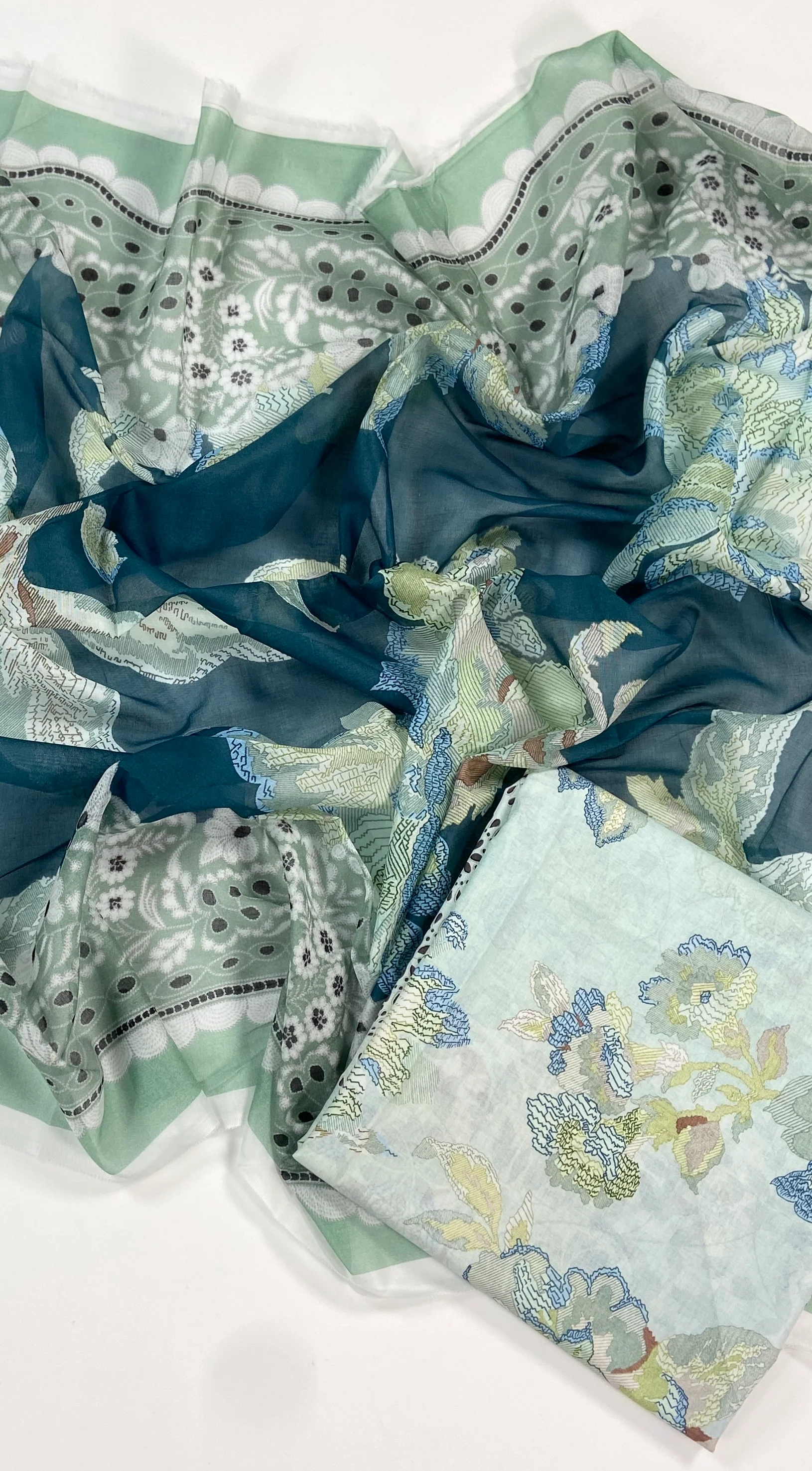 Beechtree Digital Printed Lawn-2PC - Image 2