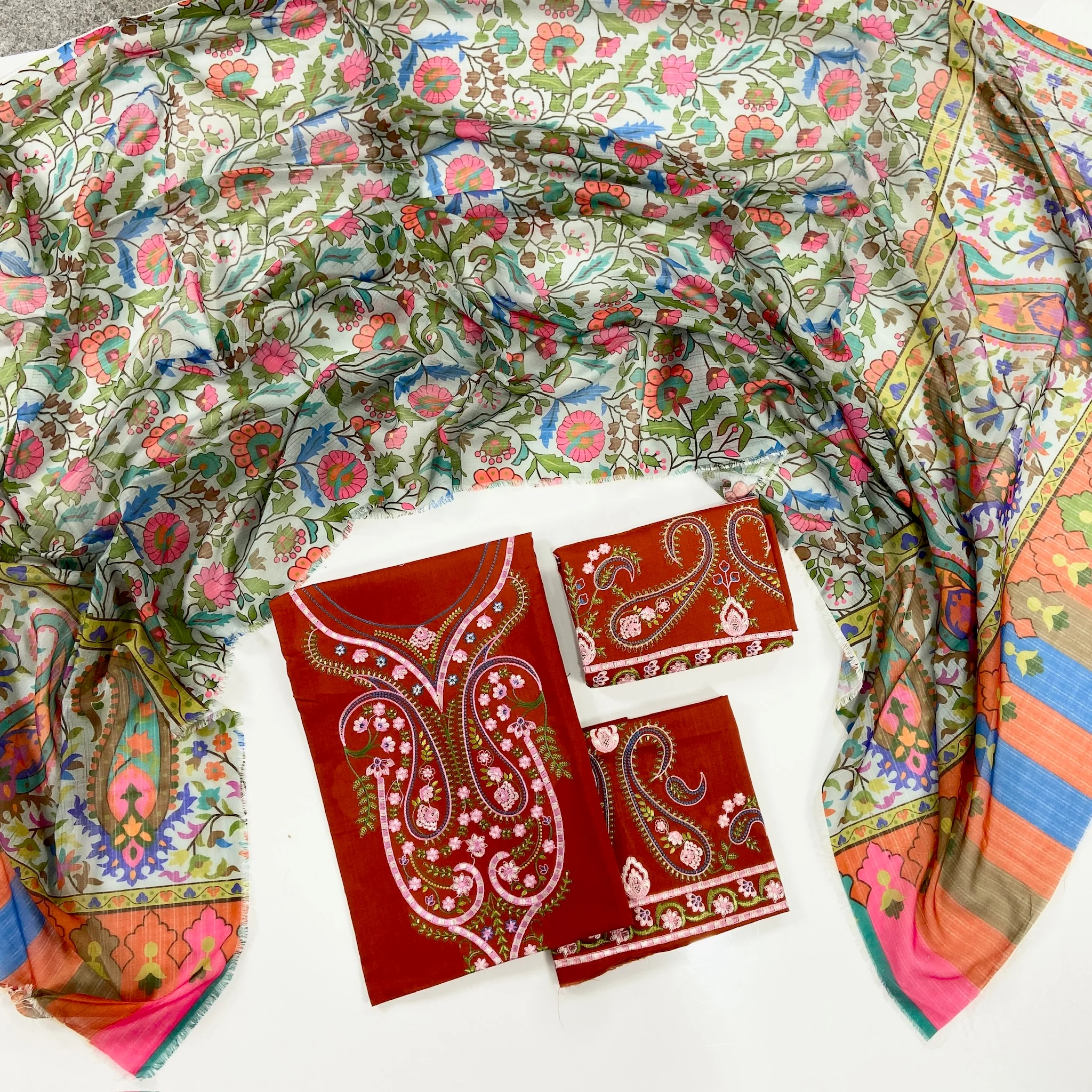 Charizma Plain Embroidered Lawn 3PC - Image 2