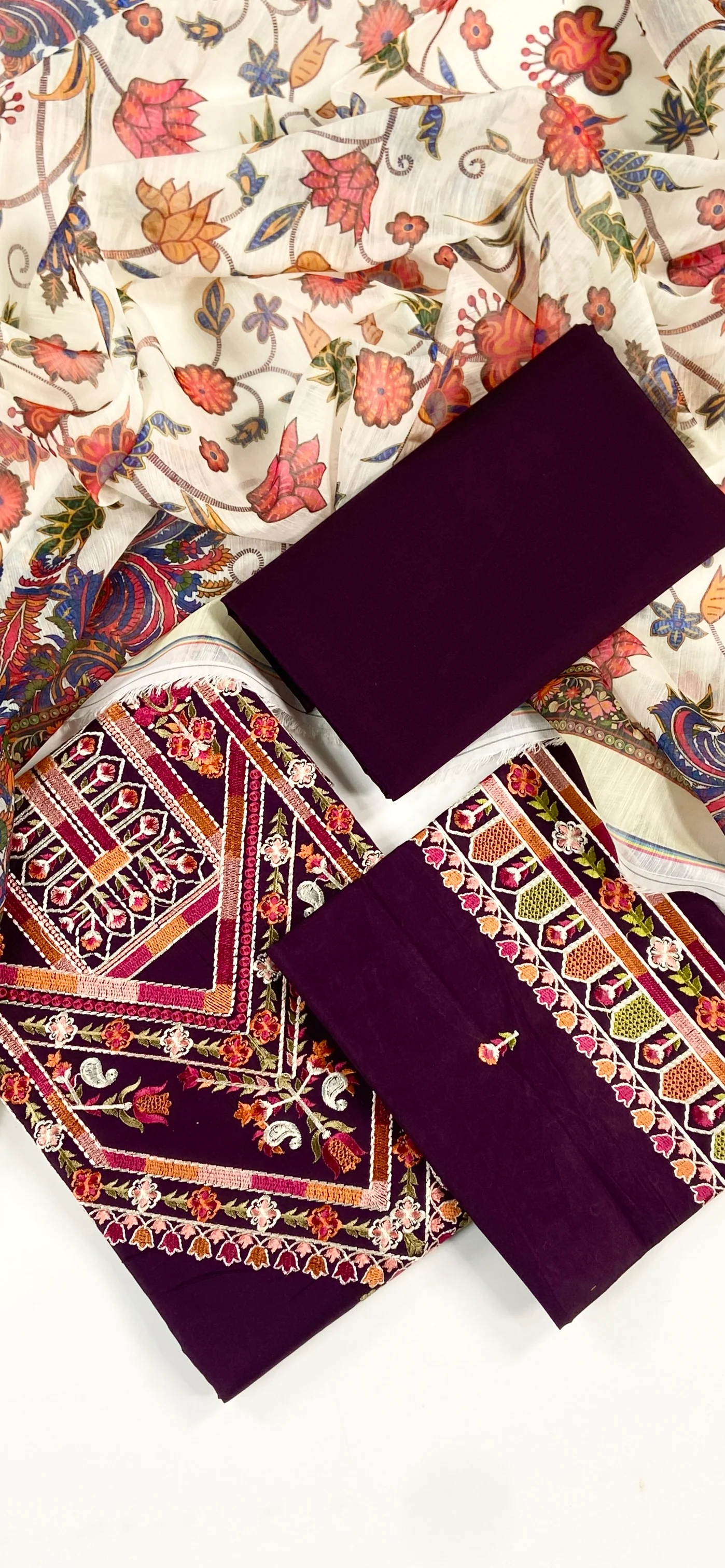 Fiaz Faisal Embroidered Lawn 3PC - Image 2