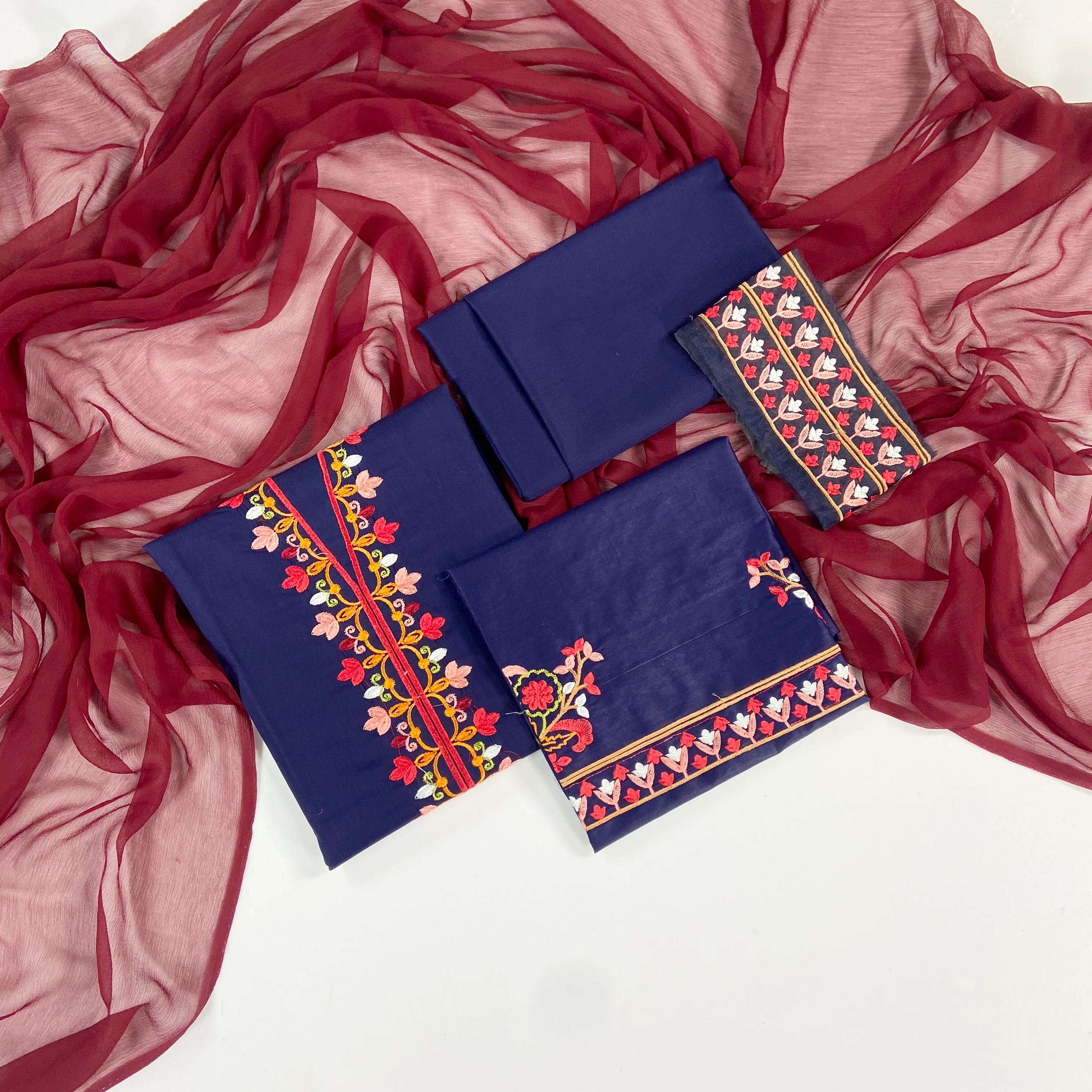 Jazmin Embroidered Lawn 3PC