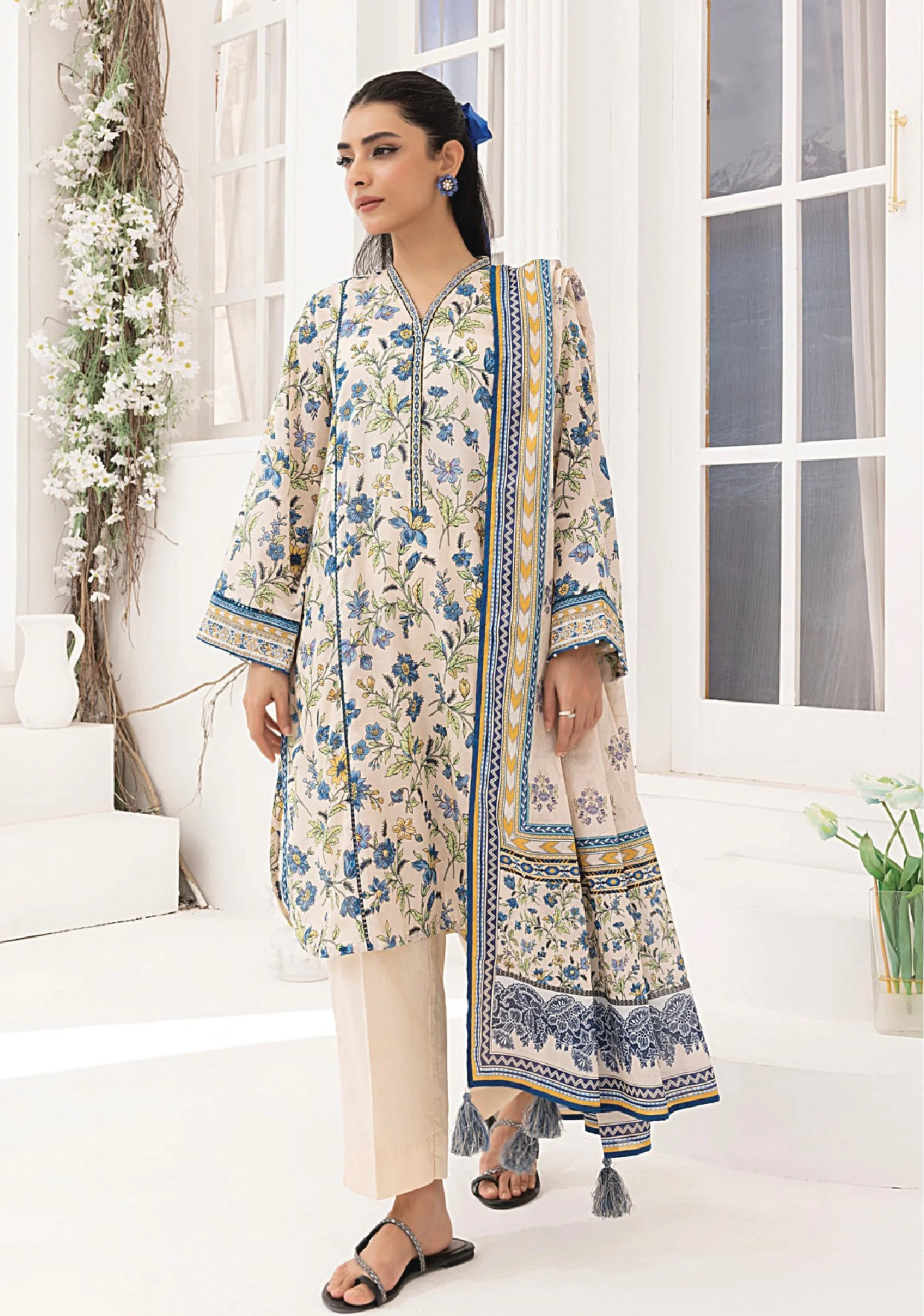 Lakhany Digital Printed Lawn 3PC - Image 3