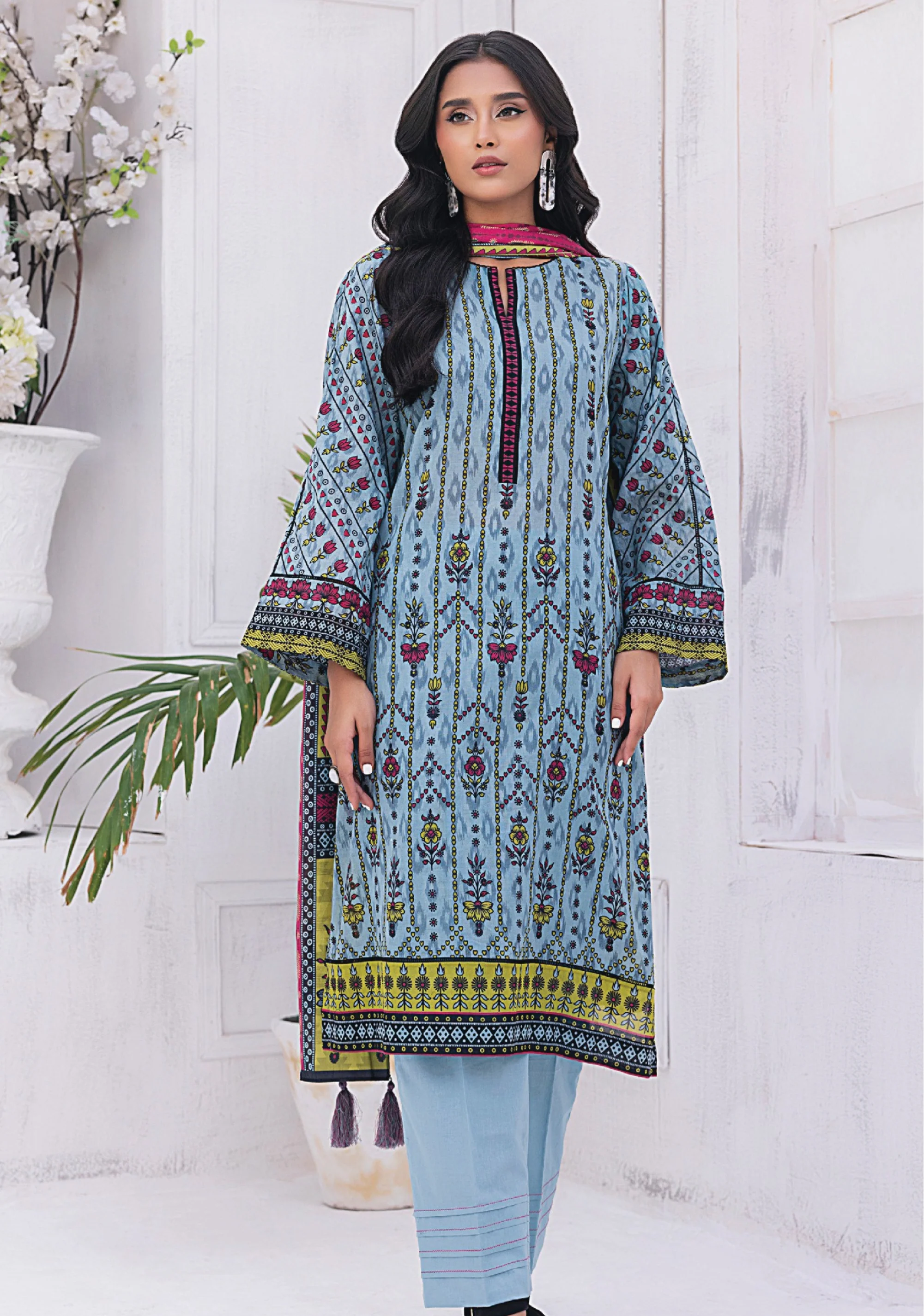 Lakhany Digital Printed Lawn 3PC - Image 3