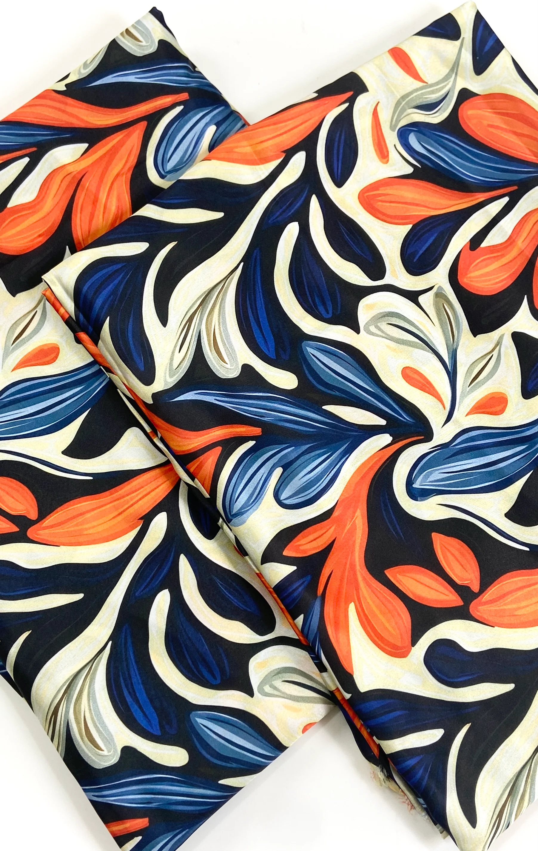 Maria B Printed Silk 2-PC - Image 2