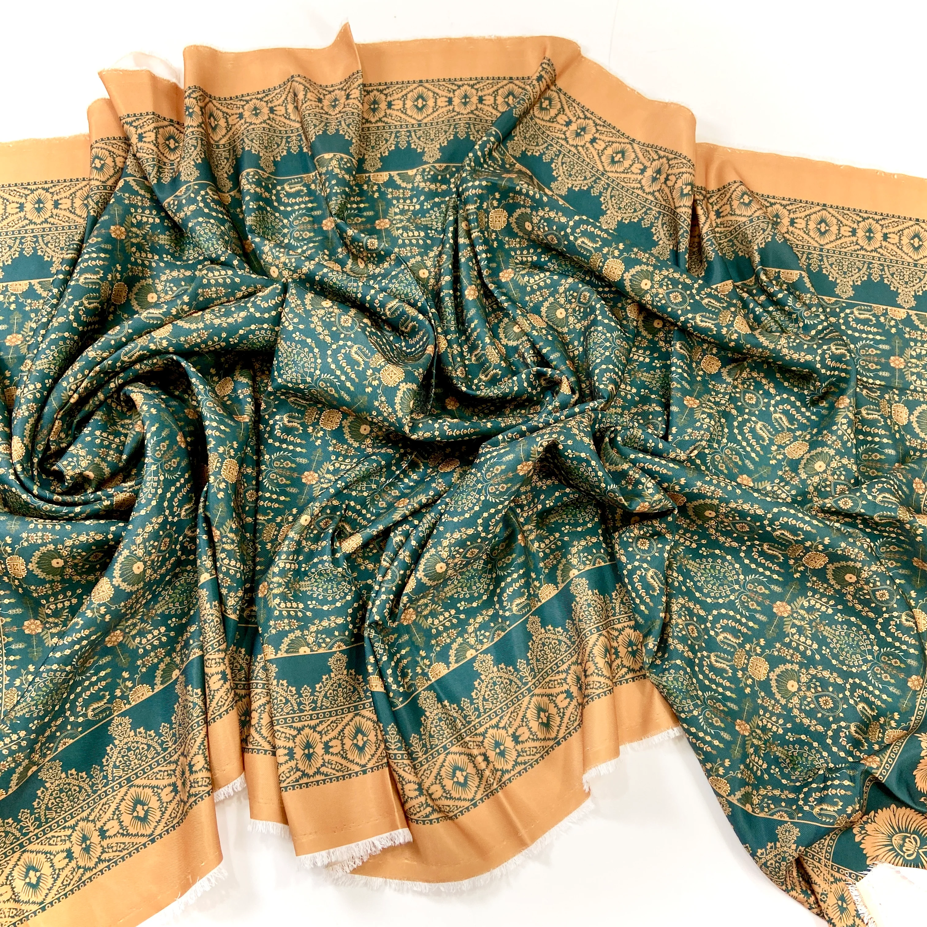 Maria B Printed Wool Shawl 1PC - Image 3