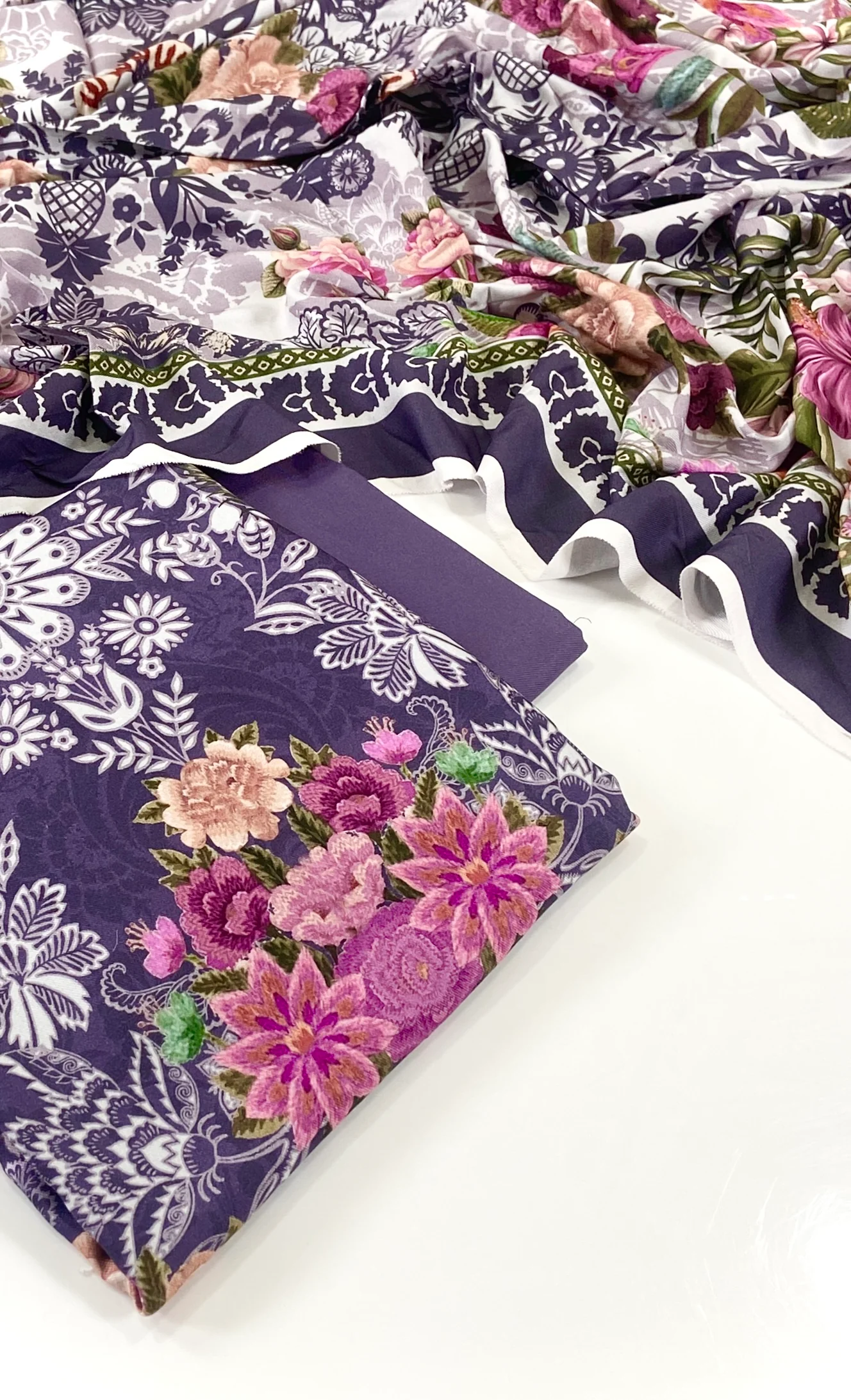 Mawra Essential Printed Viscose 3PC - Image 3