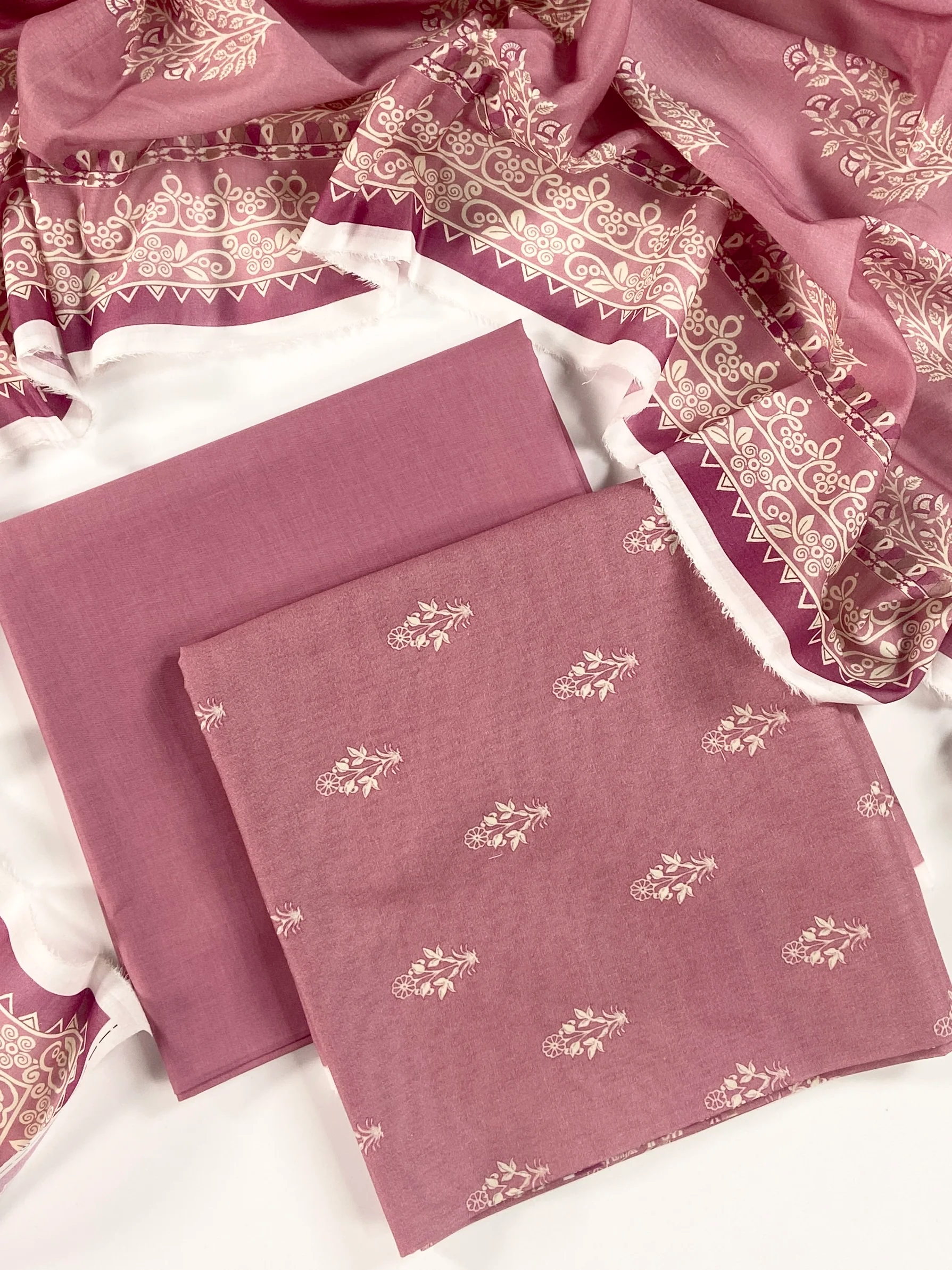 Mashaim Digital Printed Lawn 3PC - Image 2