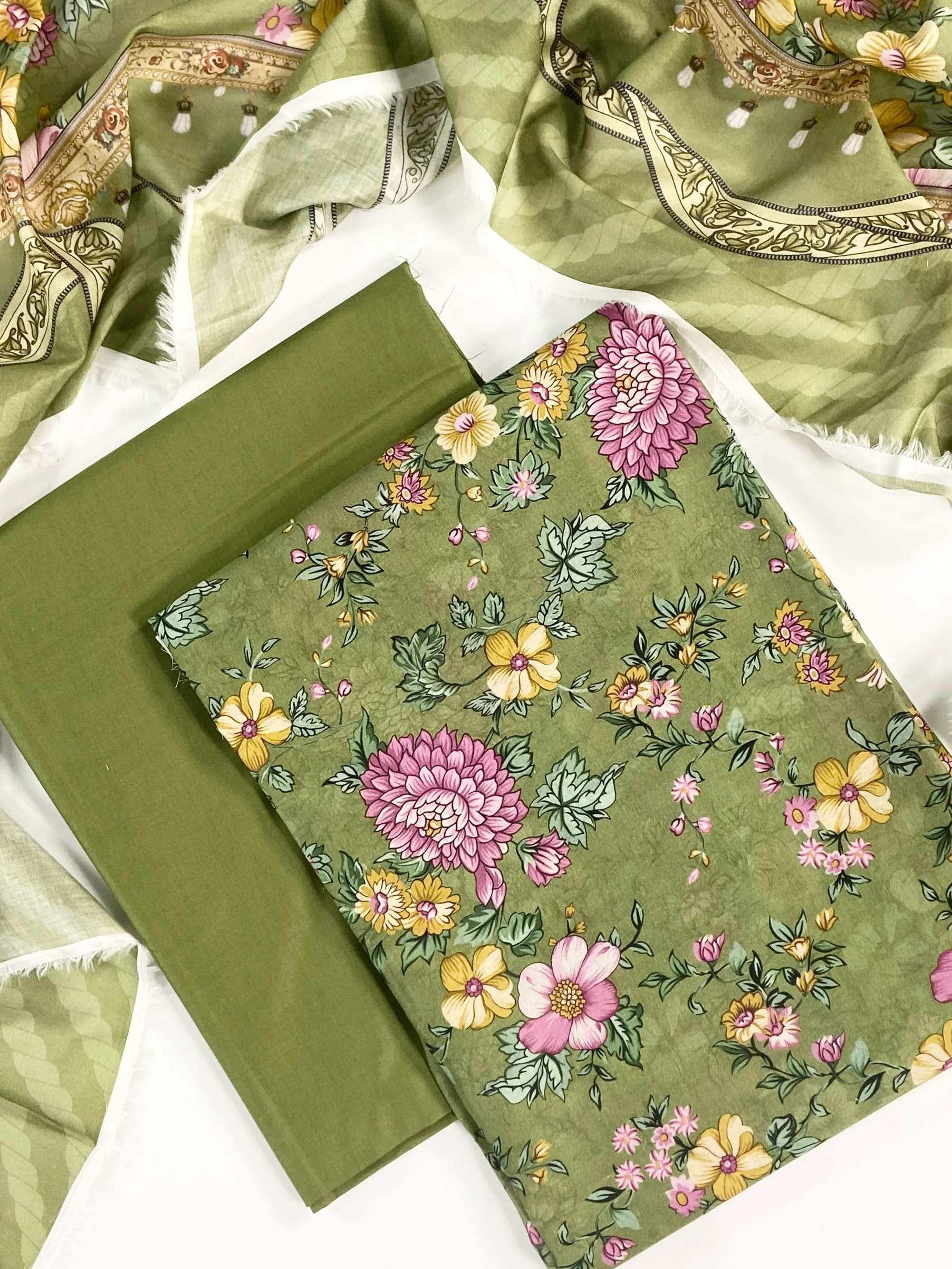 Mashaim Digital Printed Lawn 3PC - Image 2