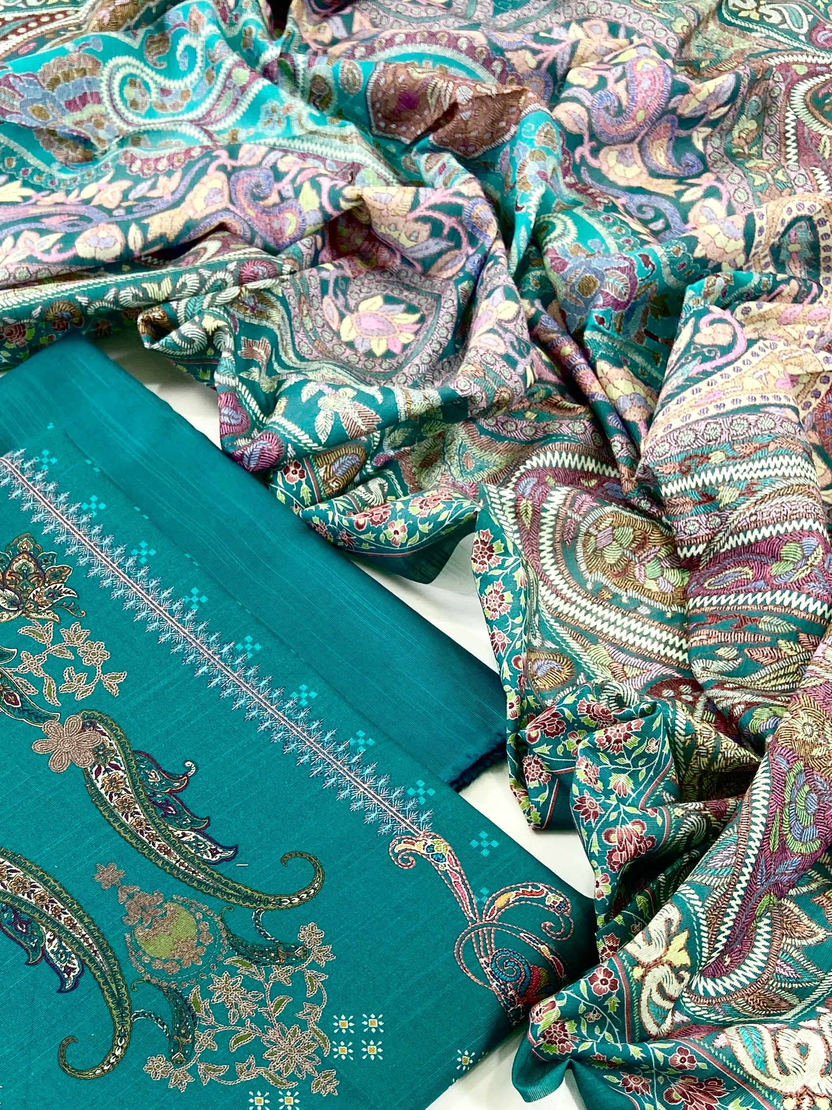 Mausummery Digital Printed Khaddar 3PC - Image 2