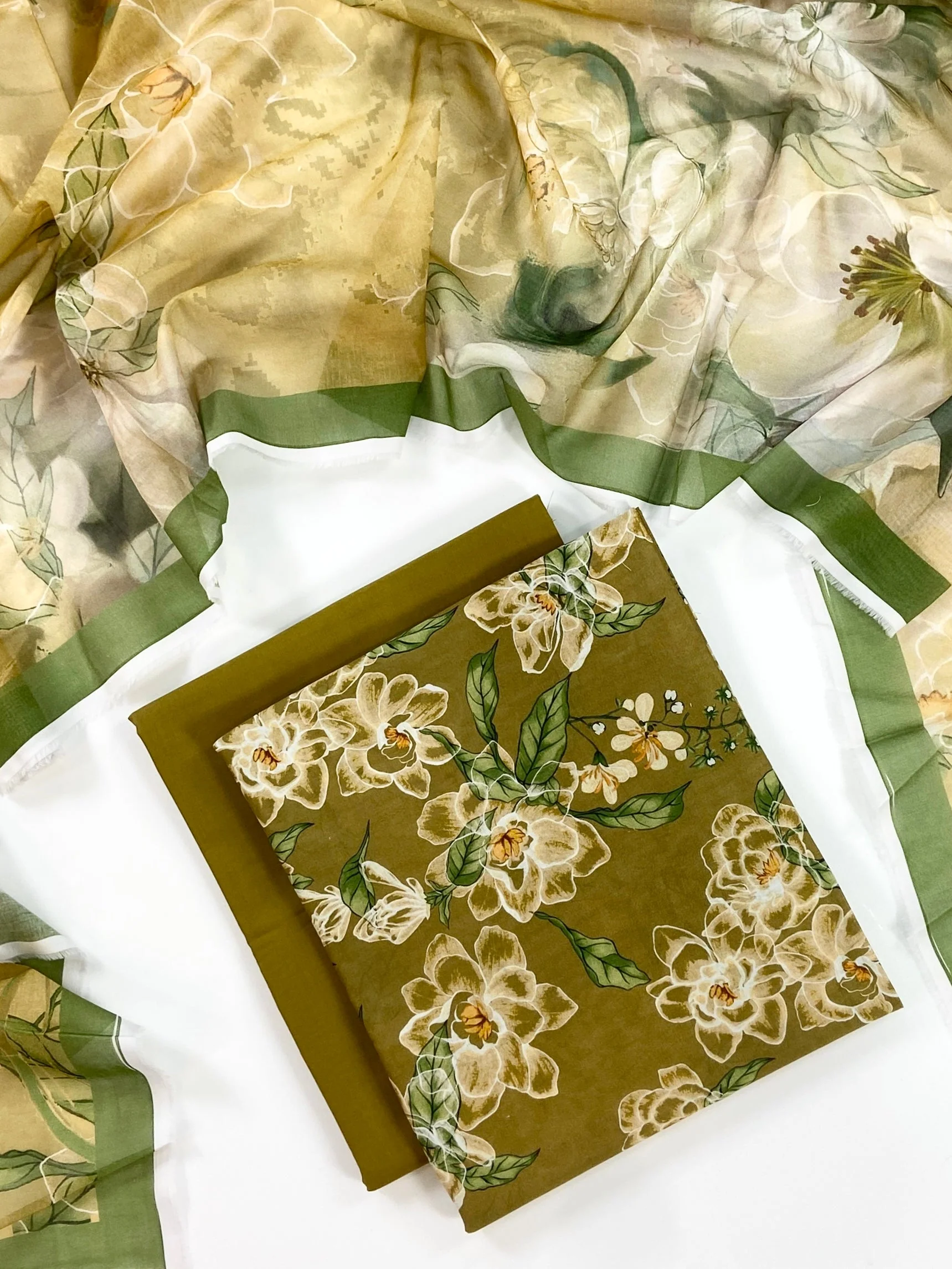 Mausummery Digital Printed Lawn 3PC - Image 2