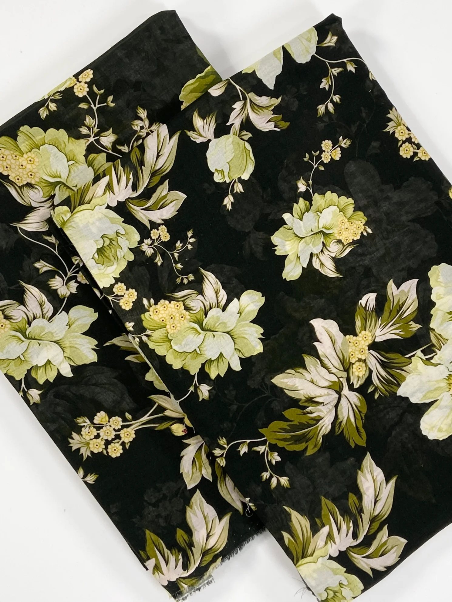 Monal Digital Printed Lawn 2PC - Image 2