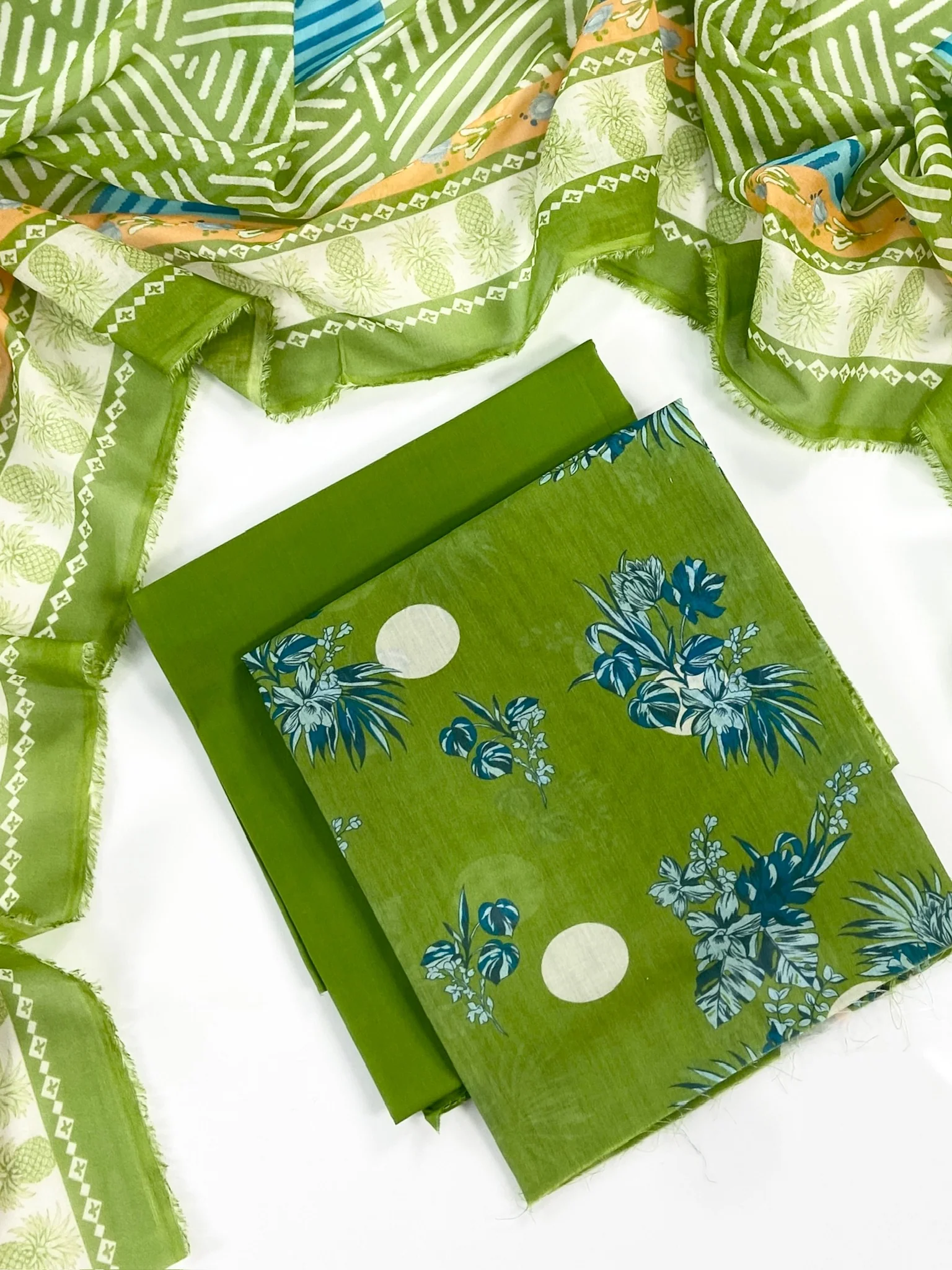 Nishat Digital Printed Lawn 3PC - Image 2