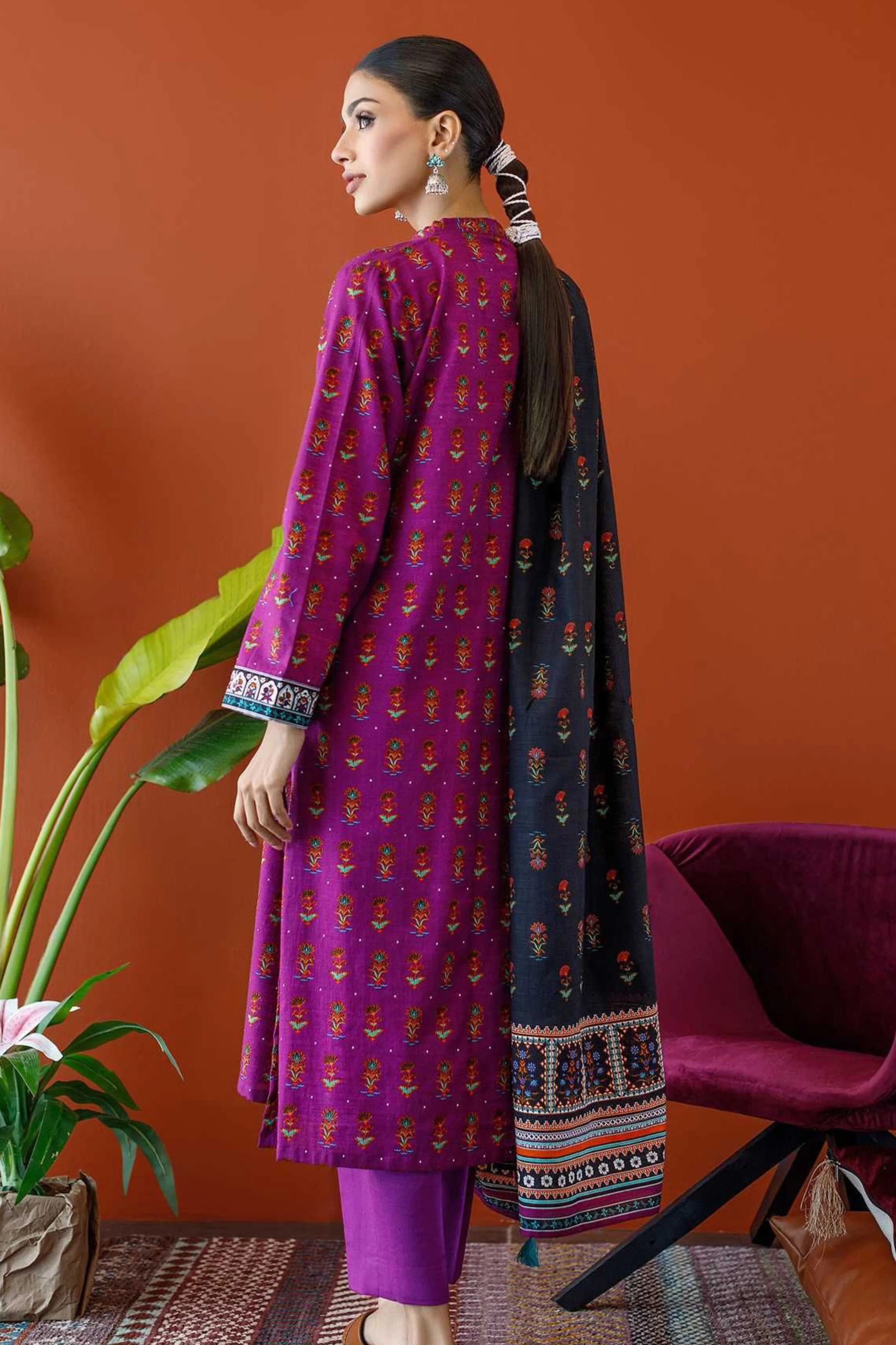 Orient Digital Printed Lawn 3PC - Image 3