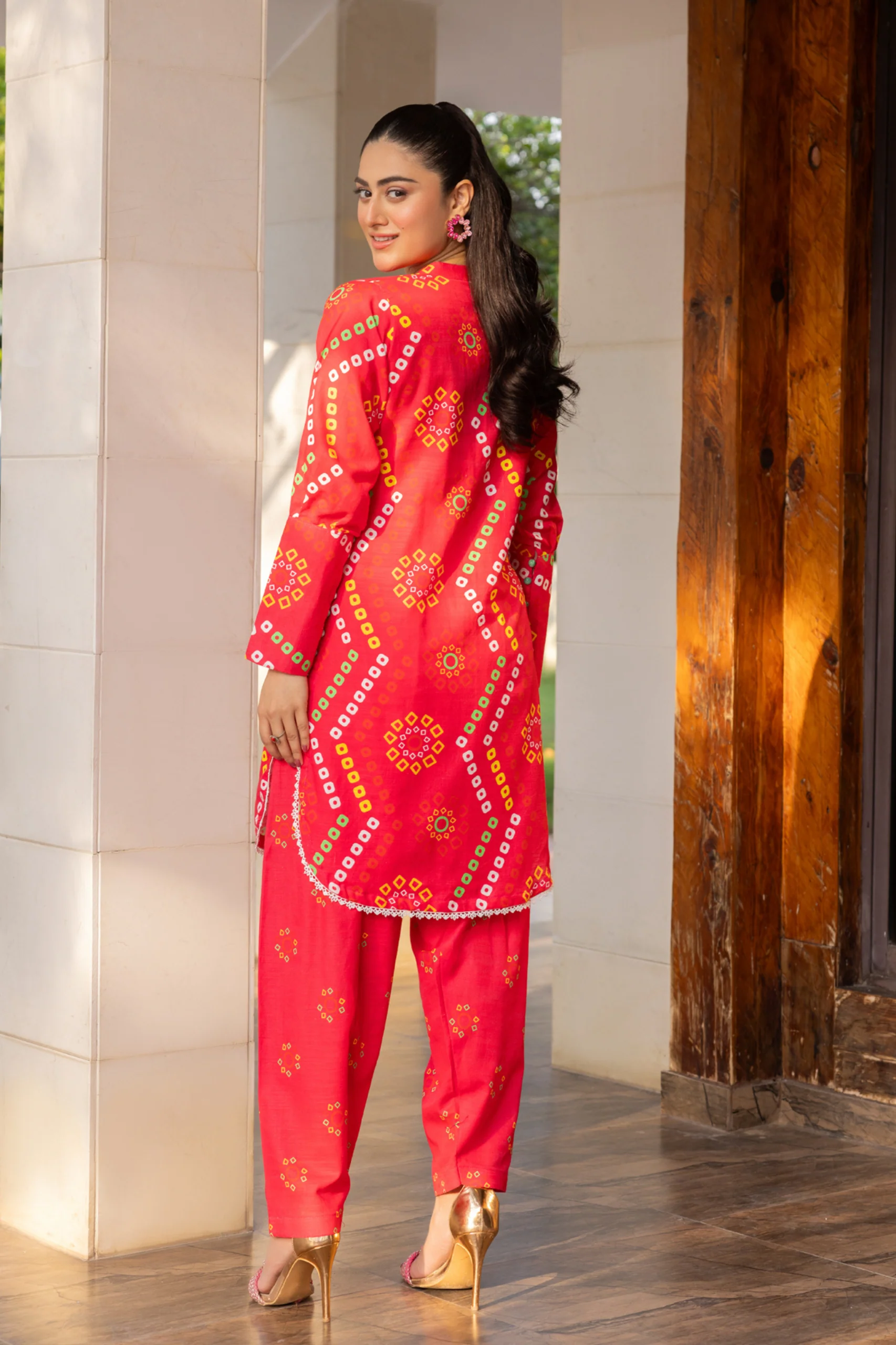 Raabi Digital Printed Khaddar 2PC - Image 2