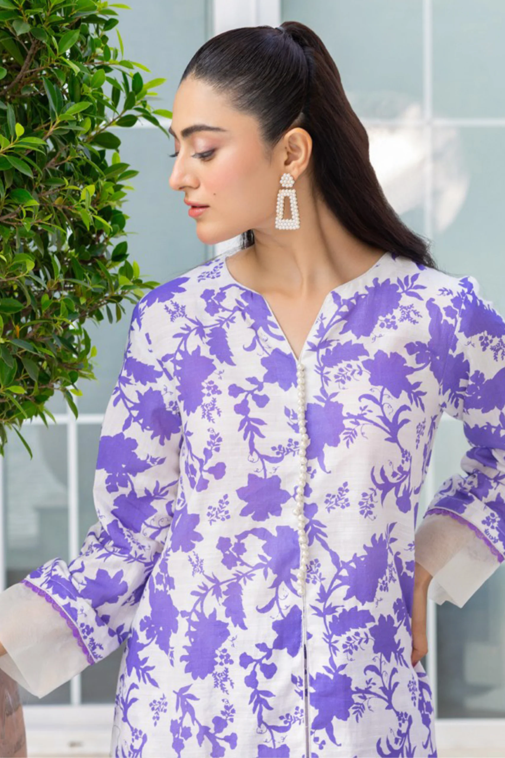 Raabi Digital Printed Khaddar 2PC - Image 2