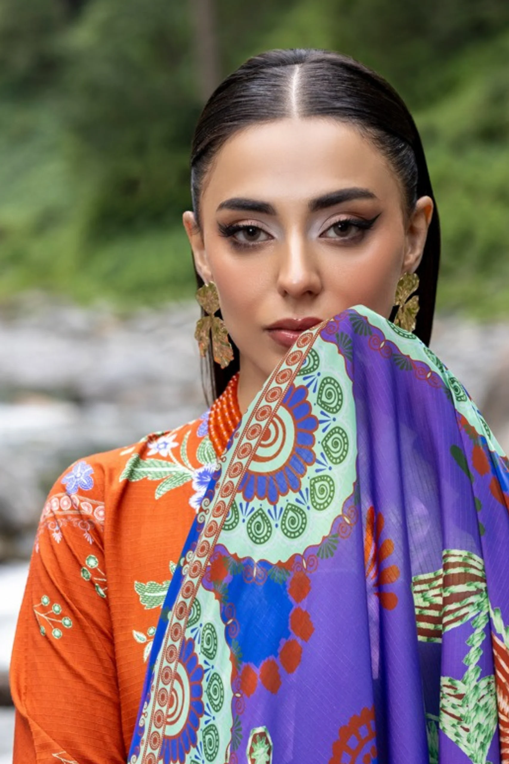 Rang-E-Gul By Paltar Printed Viscose 3PC - Image 2