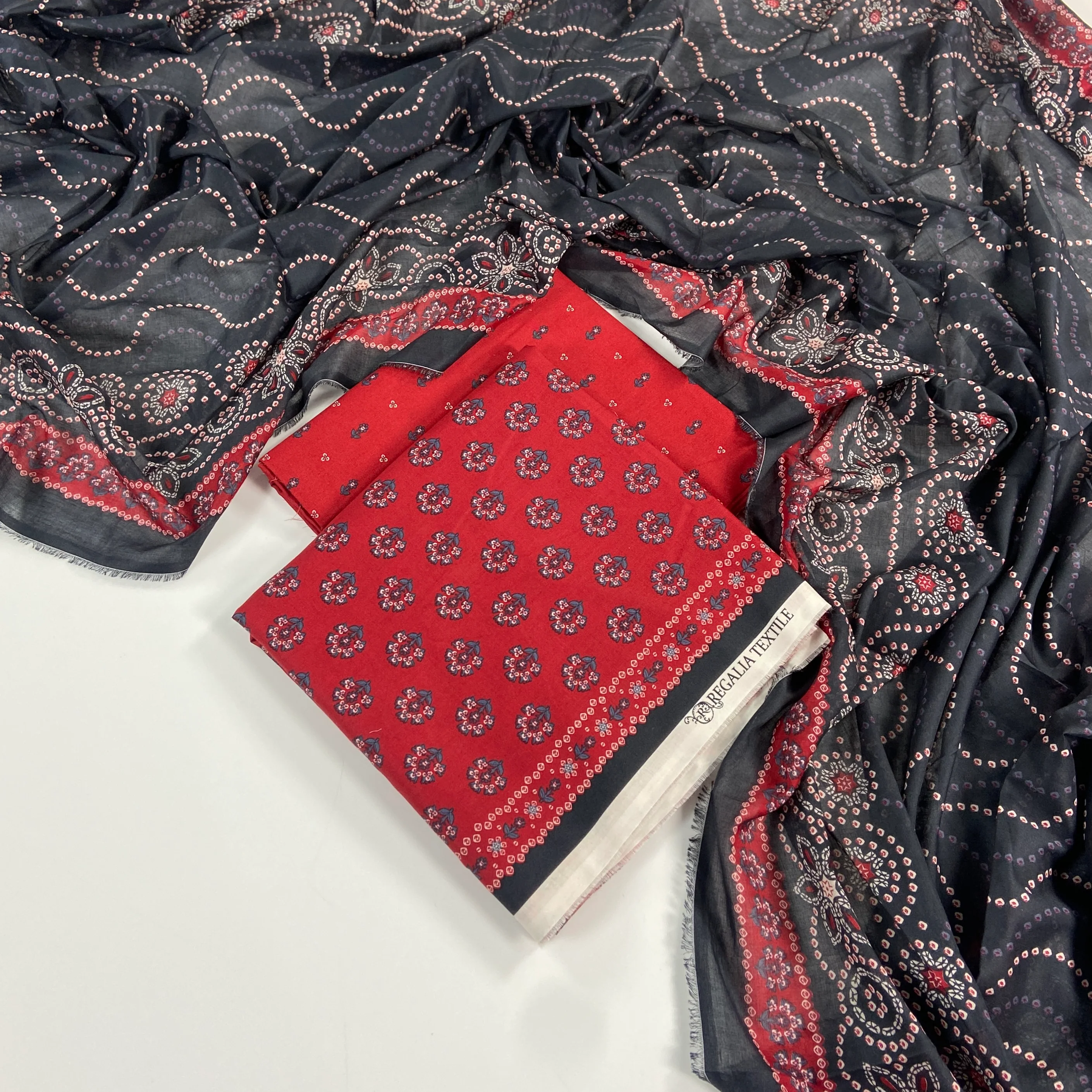 Regalia Digital Printed Lawn 3PC - Image 3