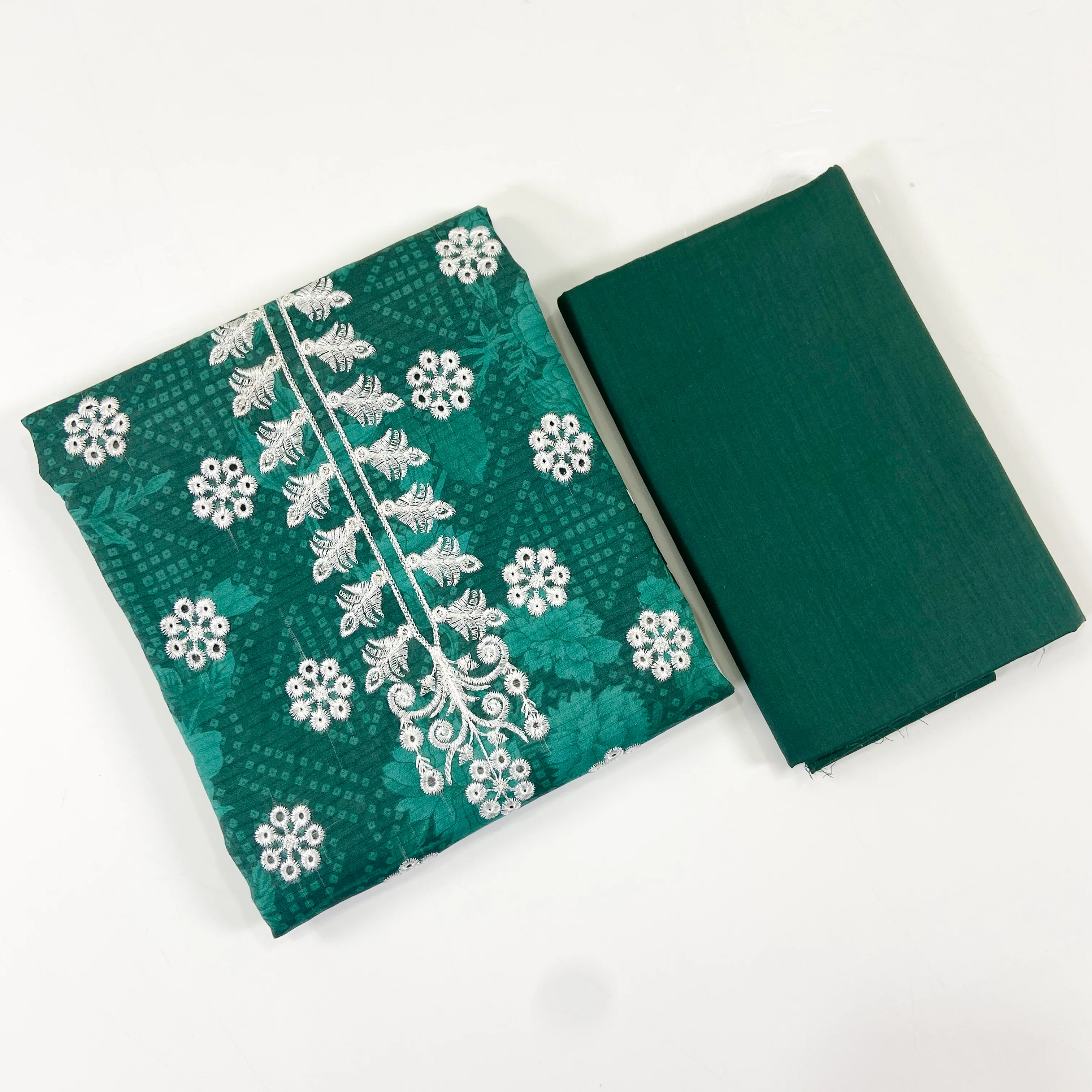 Anaya Noor Bana Dora Lawn 2PC - Image 3