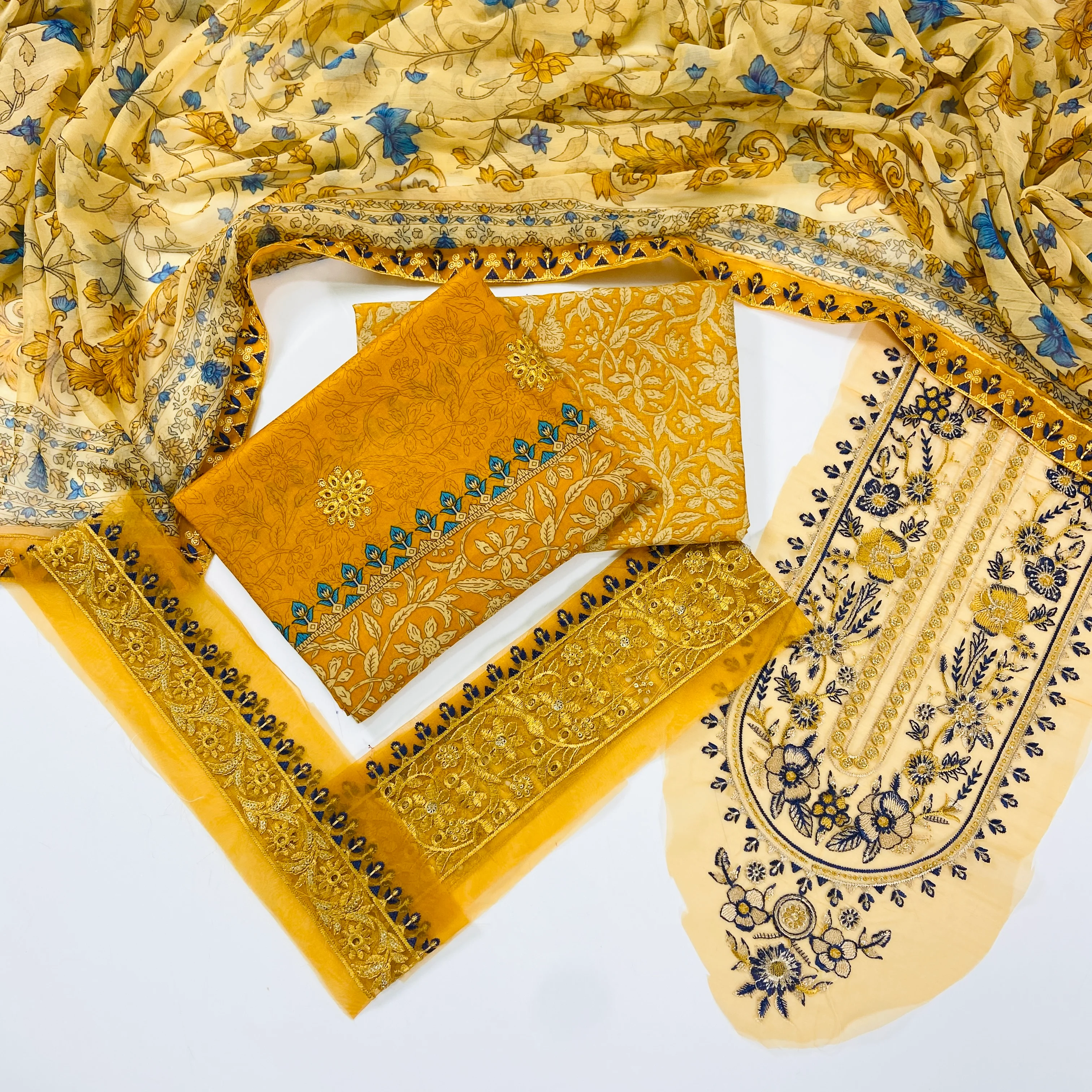Sapphire Emb Luxury Lawn 3PC - Image 3