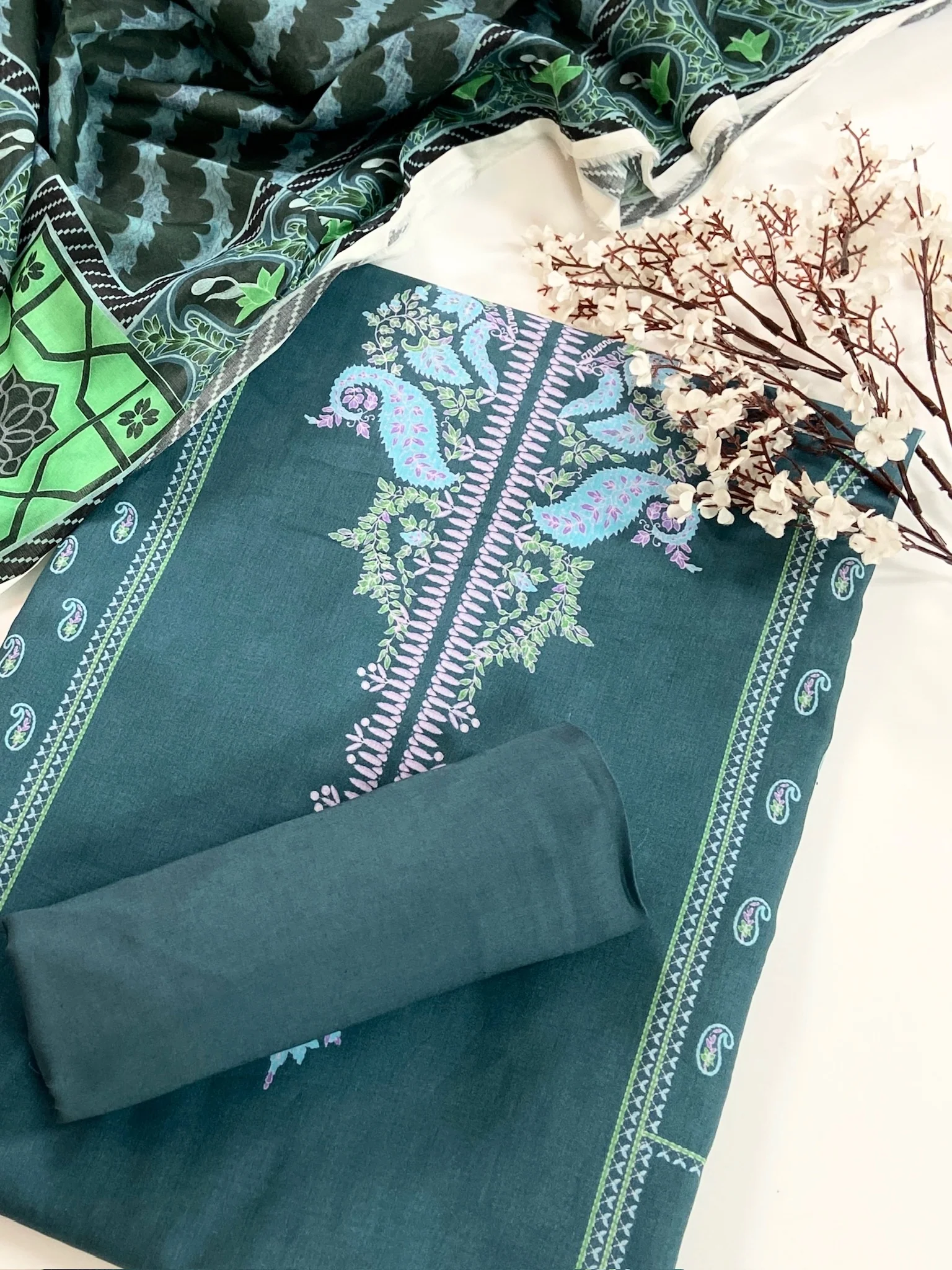 Sule By Zara Shahjahan Digital Printed Lawn 3PC - Image 3