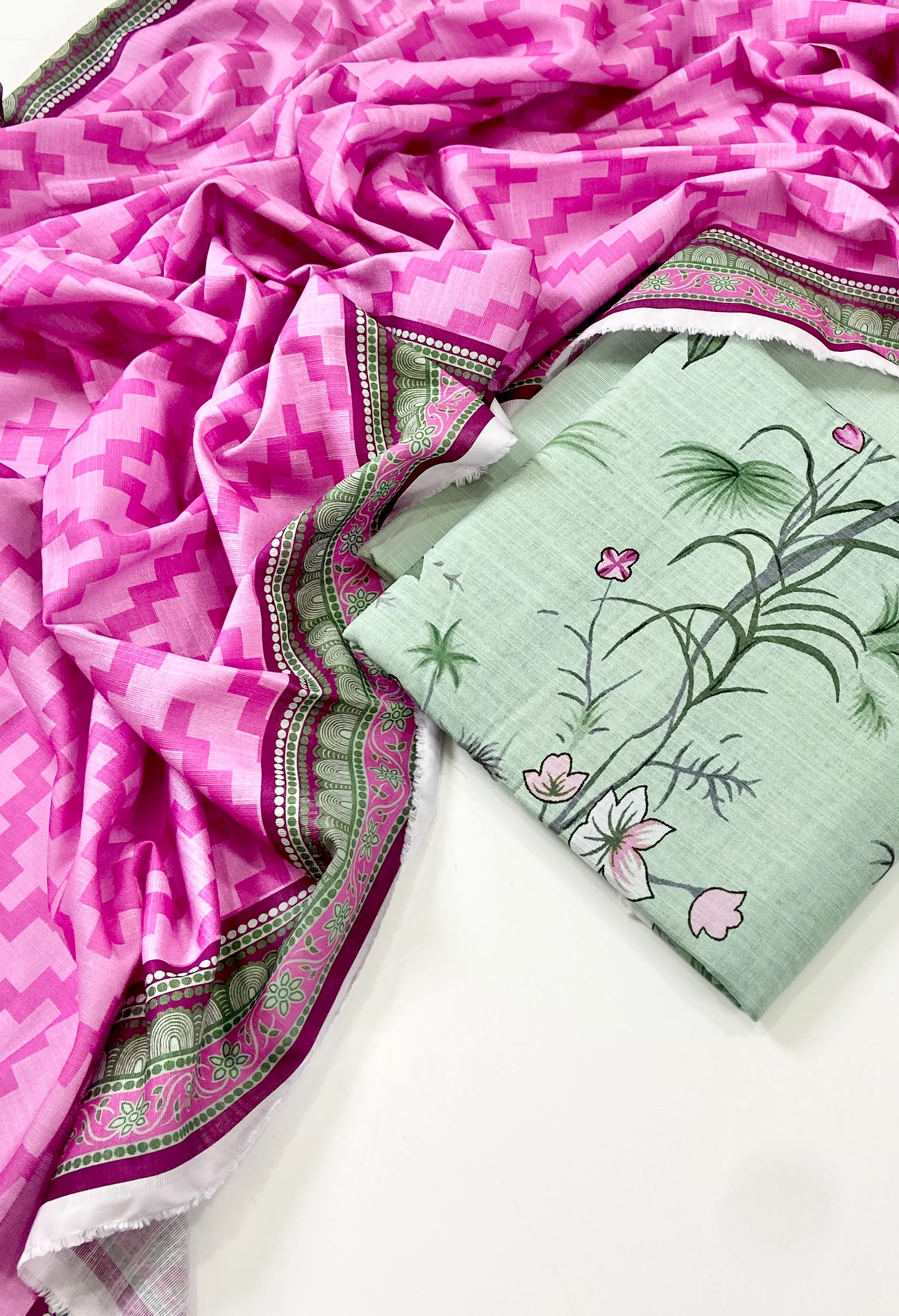 Zara ali Digital Printed Khaddar 3PC - Image 2